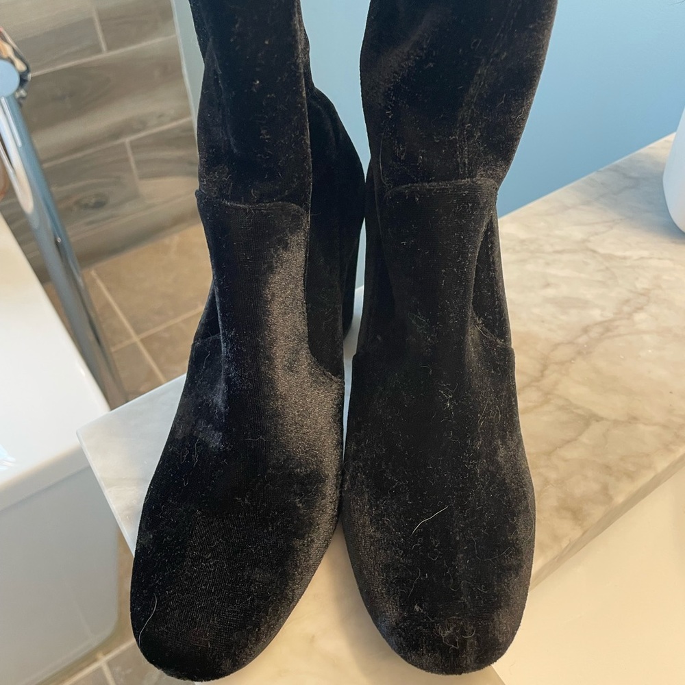 Velvet booties